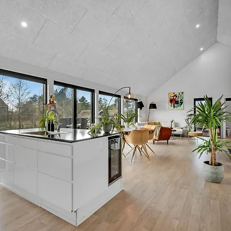 度假居 In With Kitchen 斯凯恩