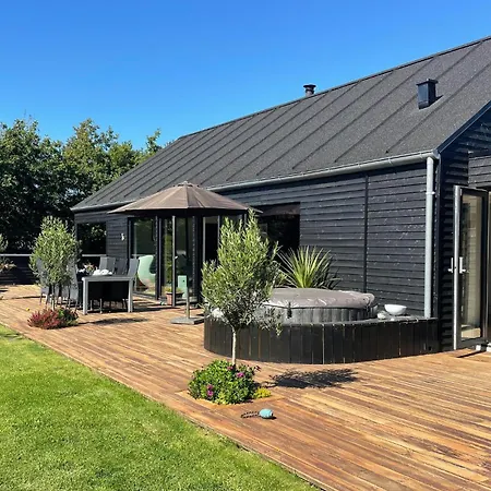 Belle Maison à Avec Cuisine
